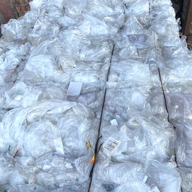 Продаем отходы полиэтиленовой пленки оптом в Днепре и Днепропетровской области.